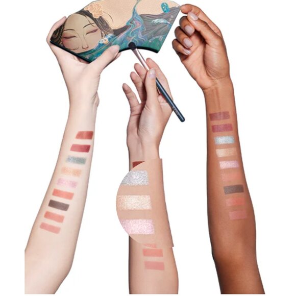 FLORASIS FLORAL ENGRAVING BEAUTY GODDESS SHADOW PALETTE "THE ENCOUNTER" - Picture 2 of 3